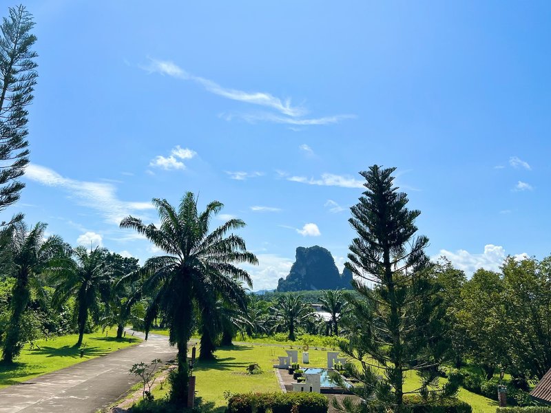 P.n.mountain Resort And The Cliff Villas