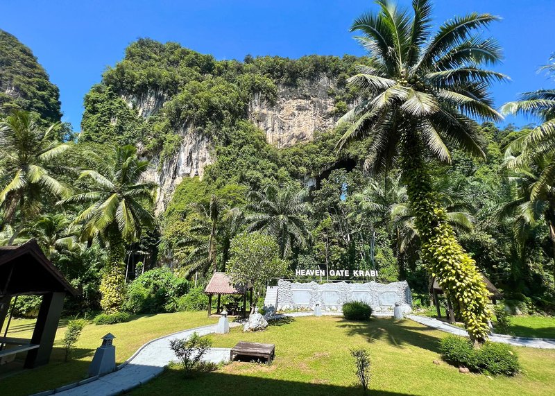 P.n.mountain Resort And The Cliff Villas