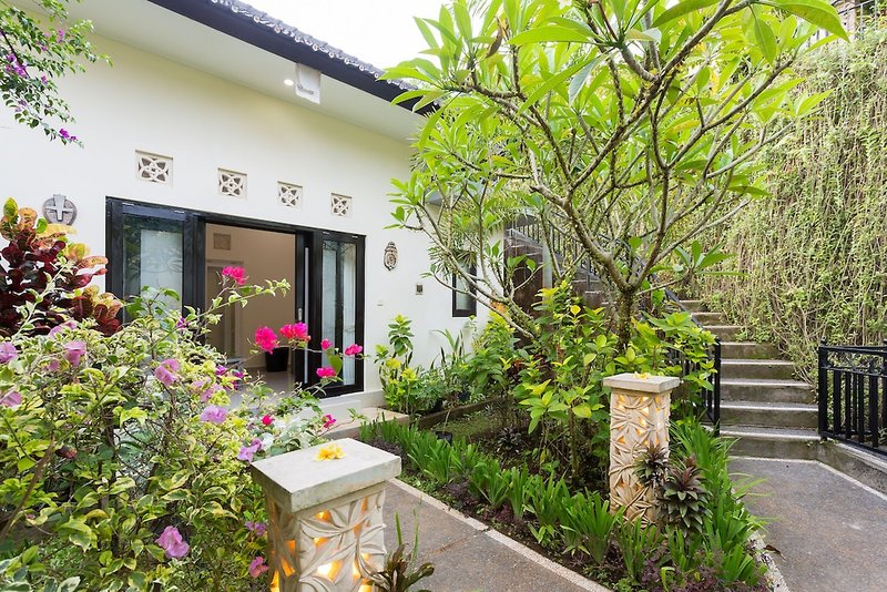 Hotel Rumah Bakti