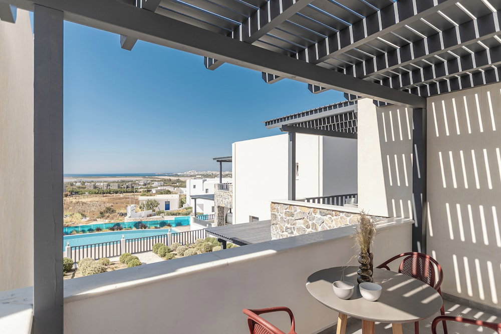 Nilea Island Living
