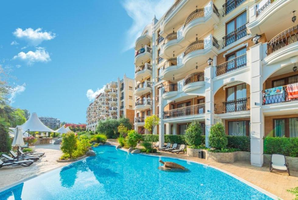 Hotel Harmony Suites Grand Resort 16