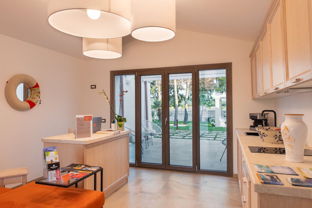 Maristesi Suites & Rooms