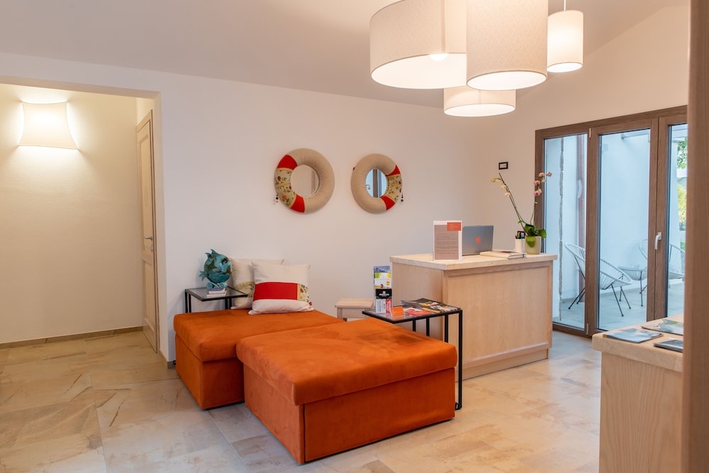 Maristesi Suites & Rooms