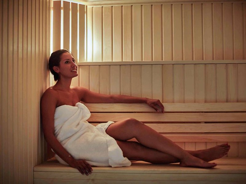 Hotel Radisson Blu Cdg Airport Terminal Hotel, Paris