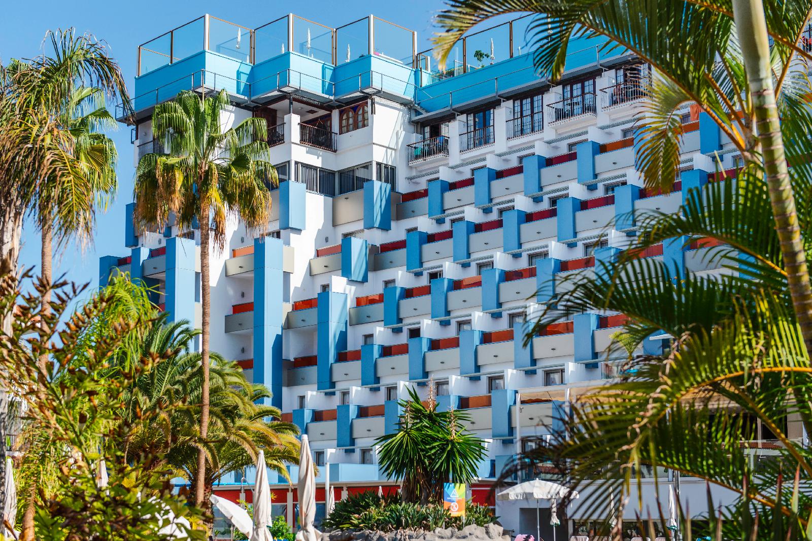 Paradise Park Fun Lifestyle Hotel