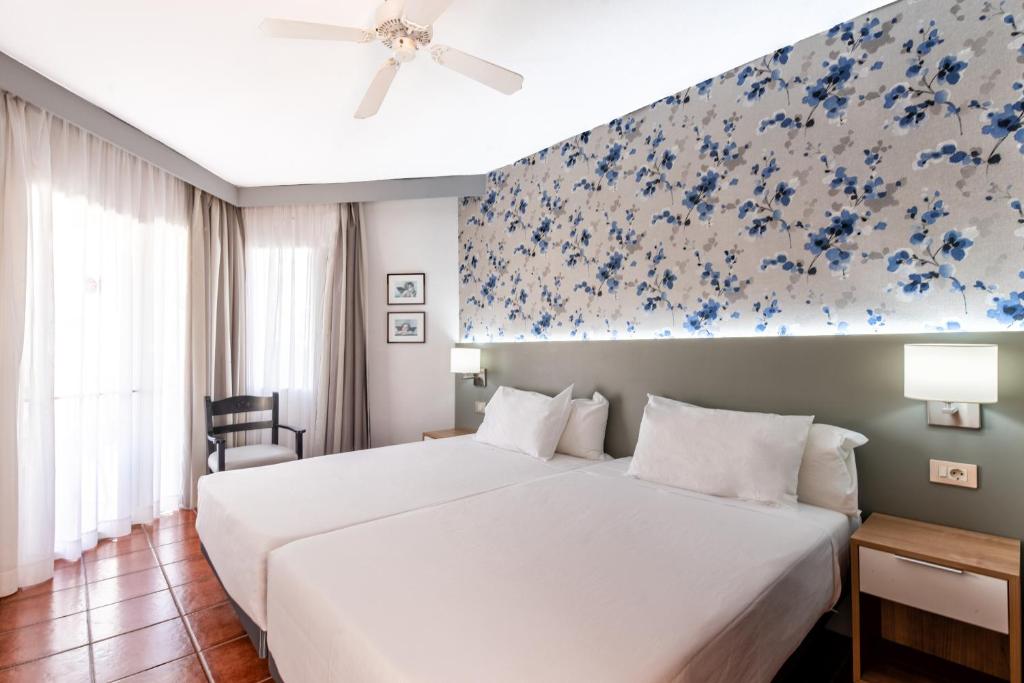 Hg Tenerife Sur Apartments