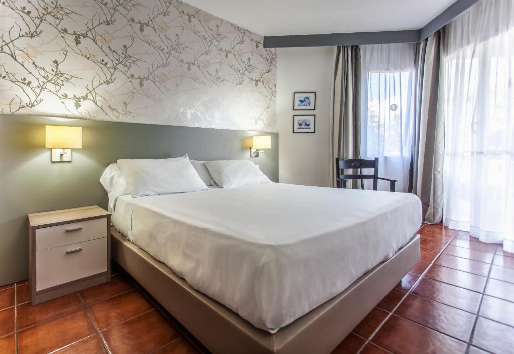 Hg Tenerife Sur Apartments