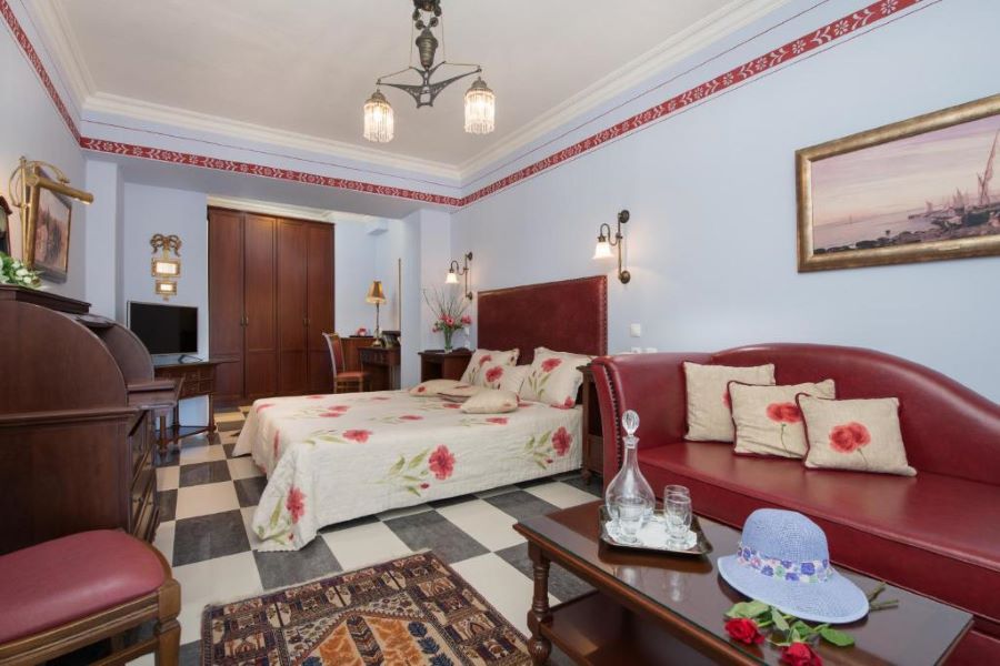 Enavlion Boutique Hotel