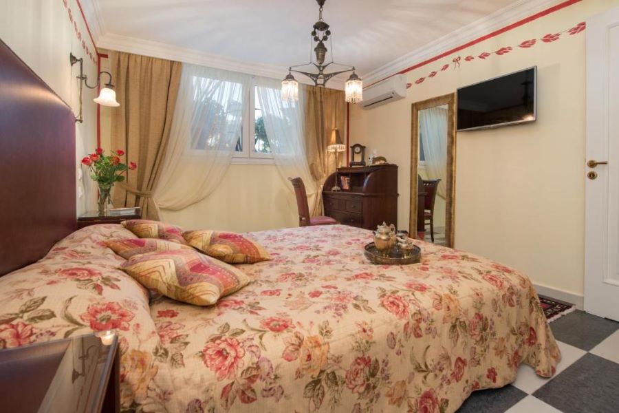 Enavlion Boutique Hotel