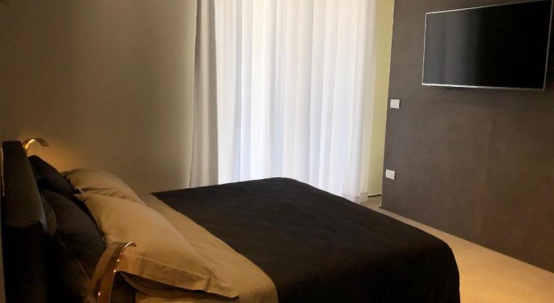 Golden Suites 50