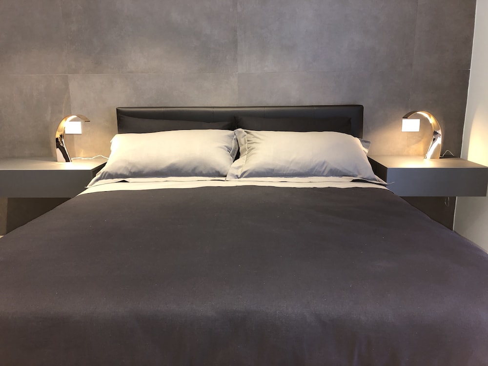 Golden Suites 50