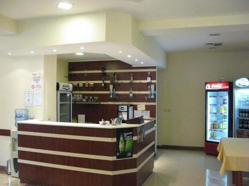 Park Hotel Novel