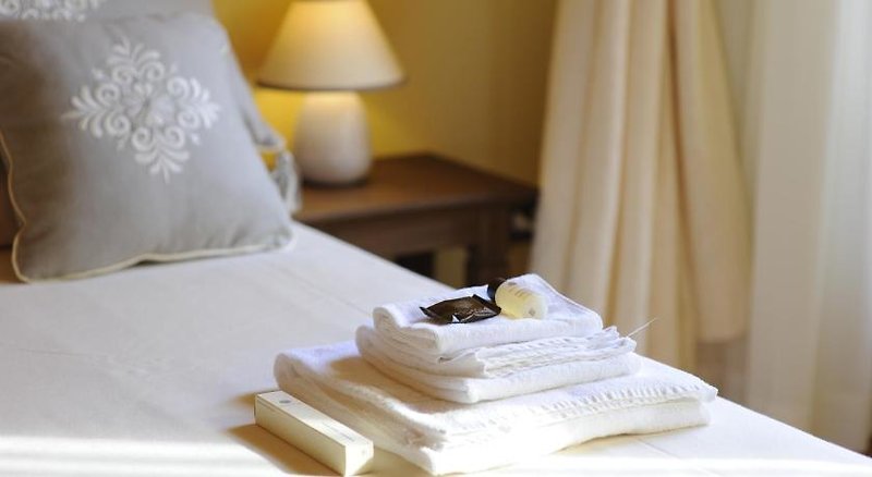 Hotel Piazza Azuni 18 Guest House