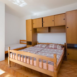 Hotel Apartments Elvira cazare Lopar
