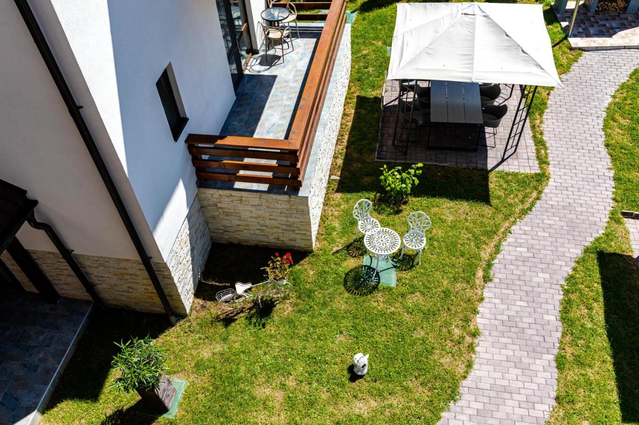 Yael Luxury Apartaments