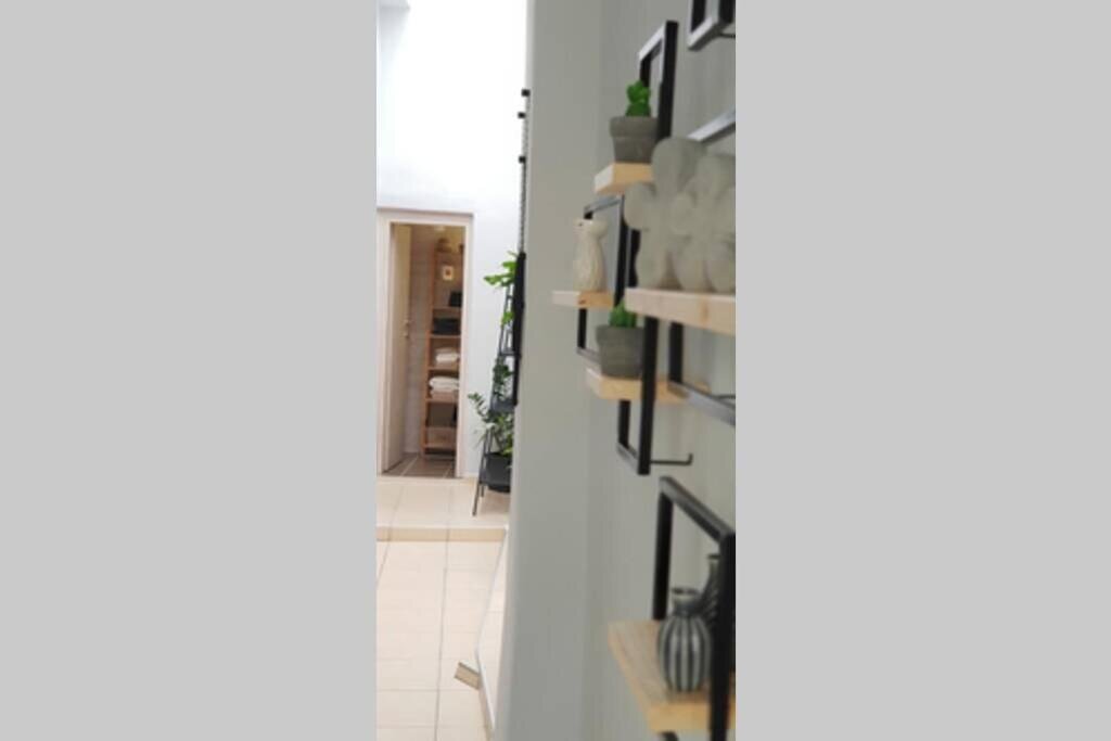 dal travel Apt22 Stylish Apartment Close Of Heraklion Center