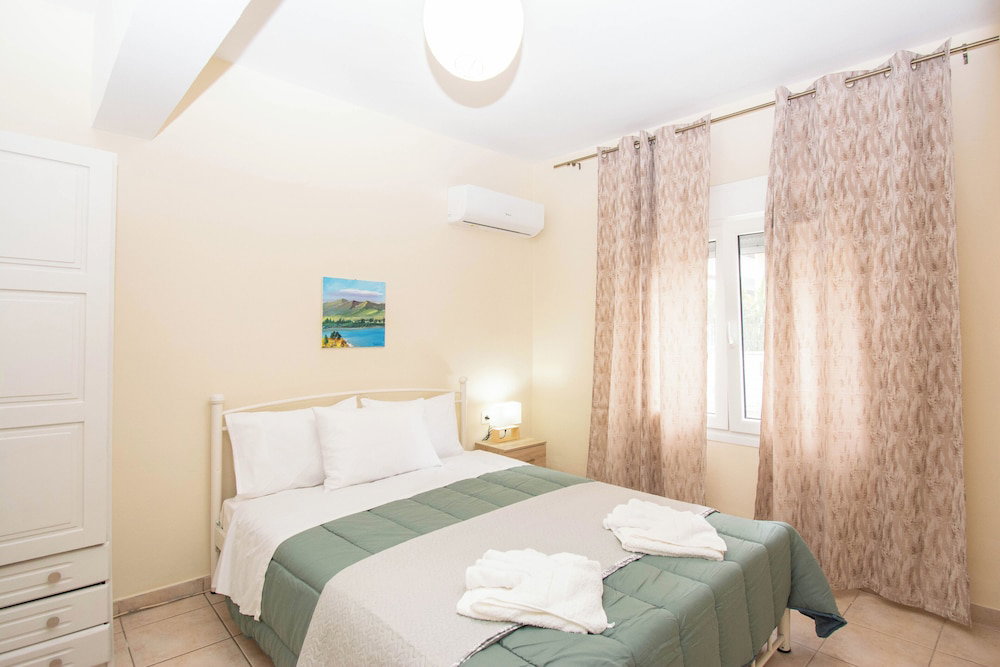 dal travel Travelers Nest By Checkin