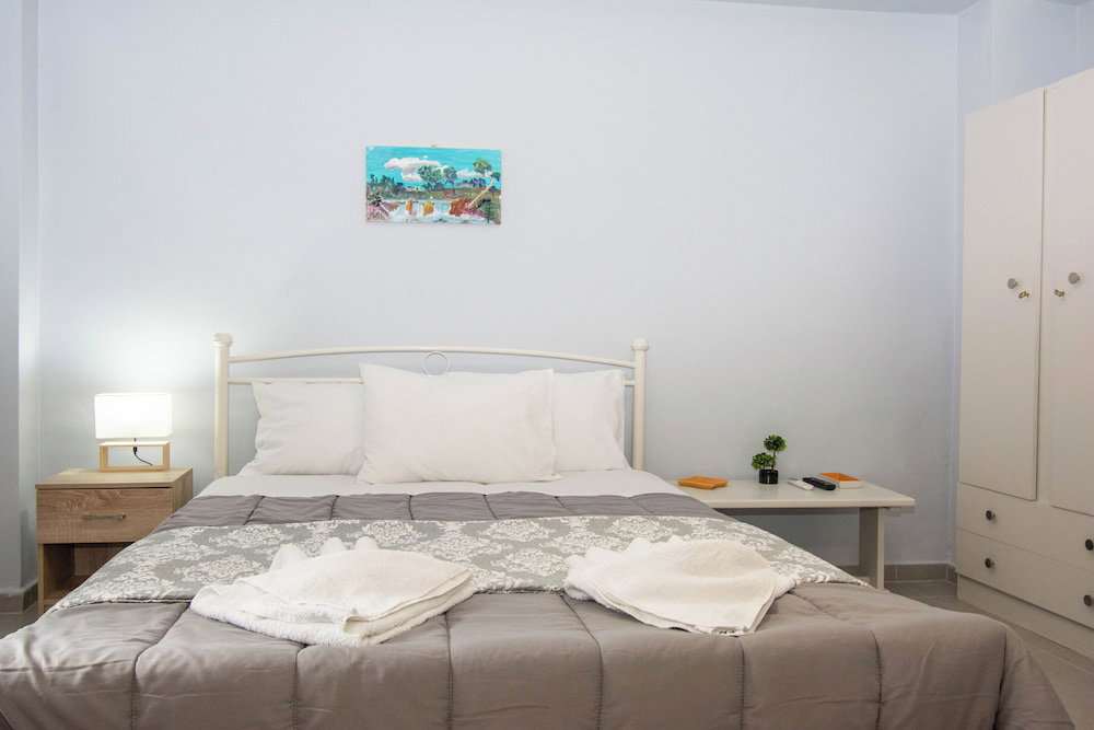 dal travel Travelers Nest By Checkin