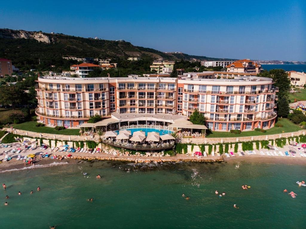 Hotel Royal Bay Resort