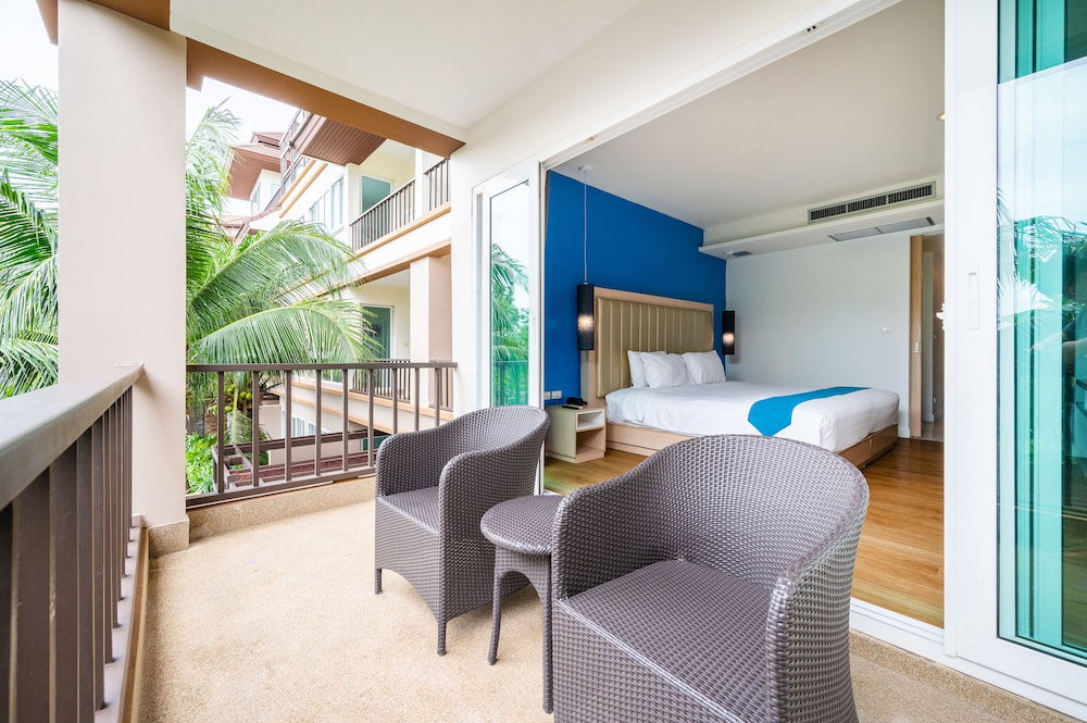 Hotel Coco Phuket Beach