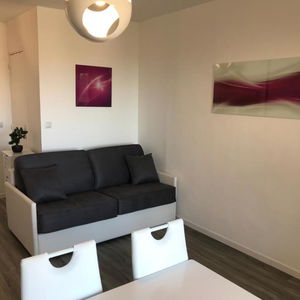 Hotel Studio, Piscine cazare Saint-Laurent-du-Var