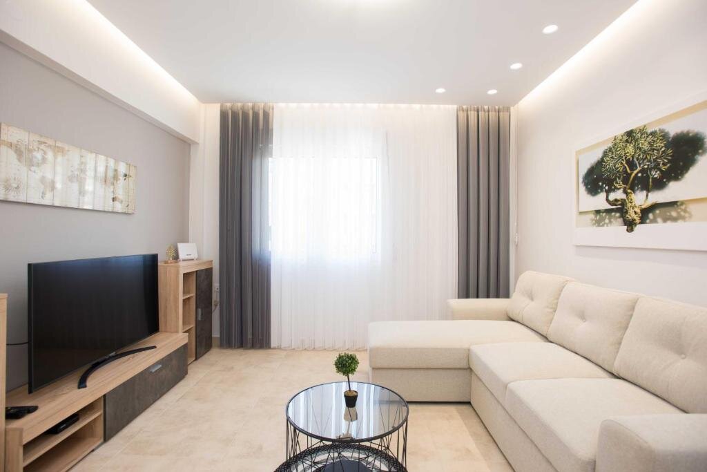 dal travel Comfy Central 1 Bedroom Apt With Terrace And View