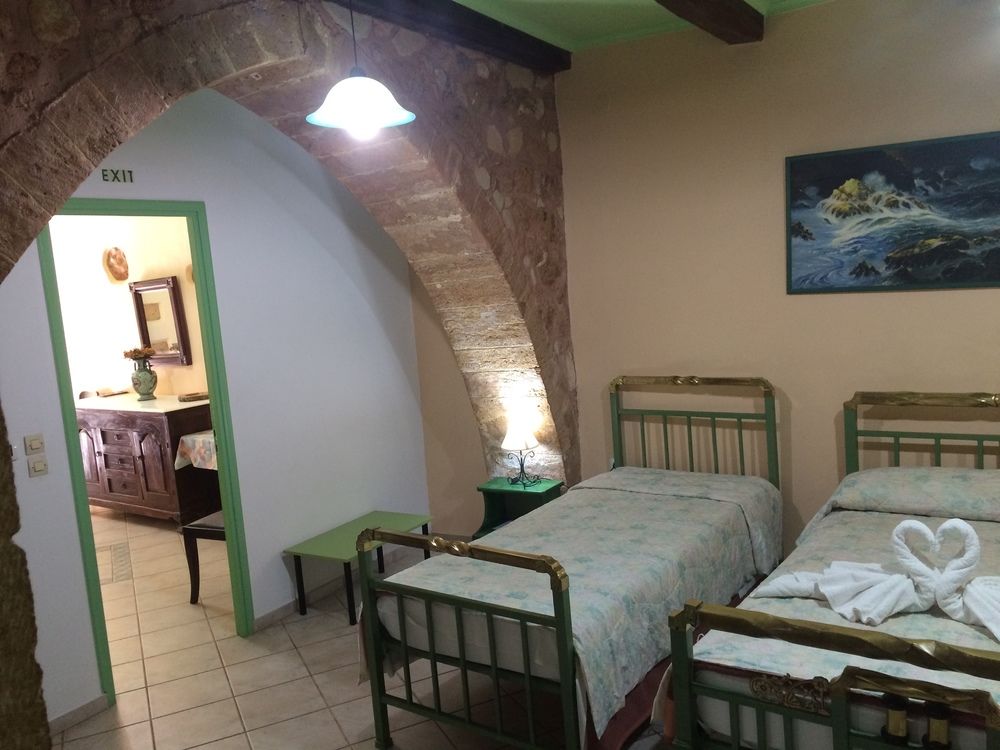 dal travel Anastasia Apartments
