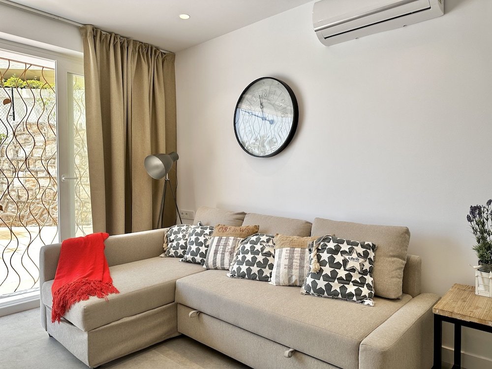 Hotel Loft 18 Beach Front Marbella - Eaw Homes