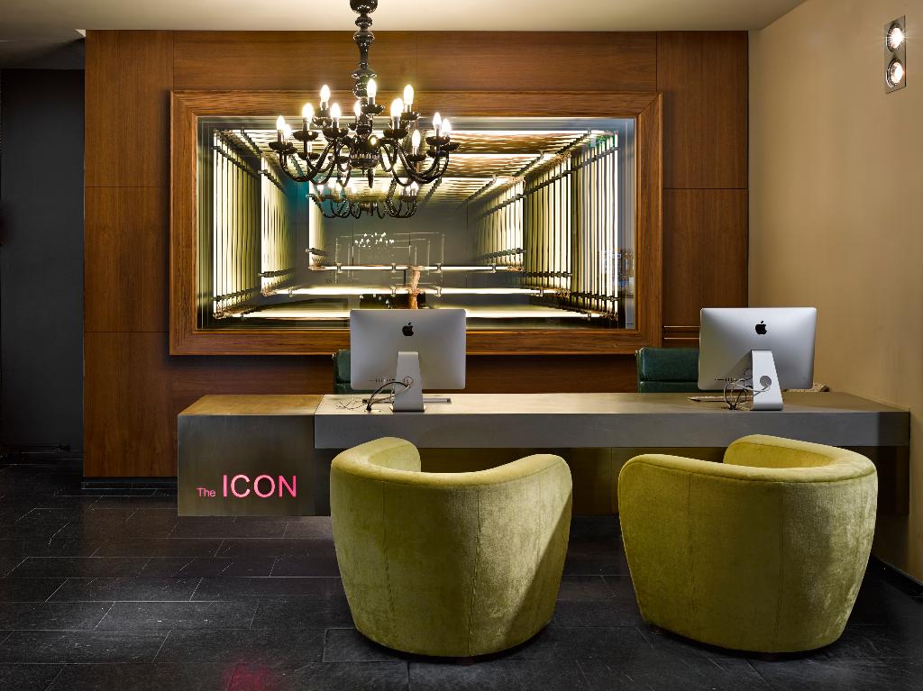 Icon Hotel And Lounge