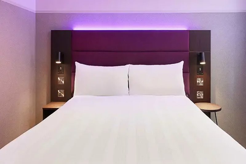 Premier Inn London Heathrow Airport Bath Road