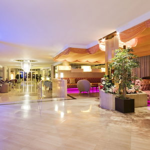 Sejur Beverly Park vacanta Blanes