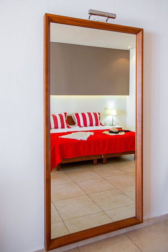 dal travel Royal Heights Resort