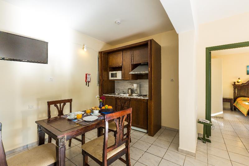 dal travel Trefon Hotel Apartments
