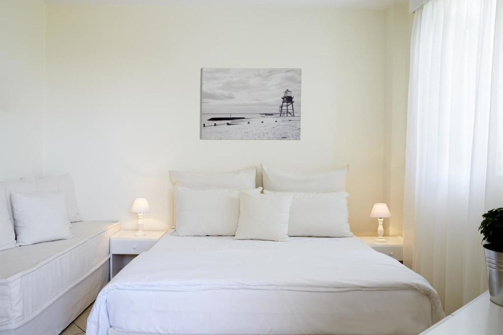 dal travel Petradi Beach Lounge Hotel