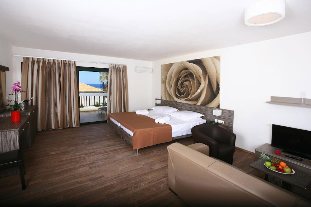 dal travel Katrin Suites- Adults Only