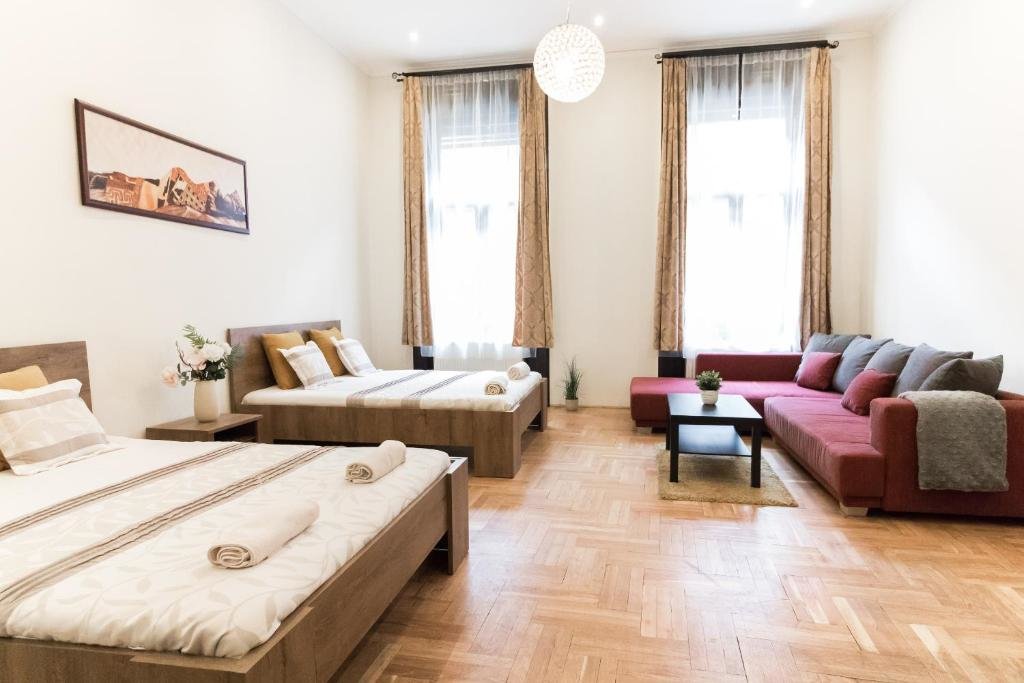 Hotel Real Apartments Klauzal