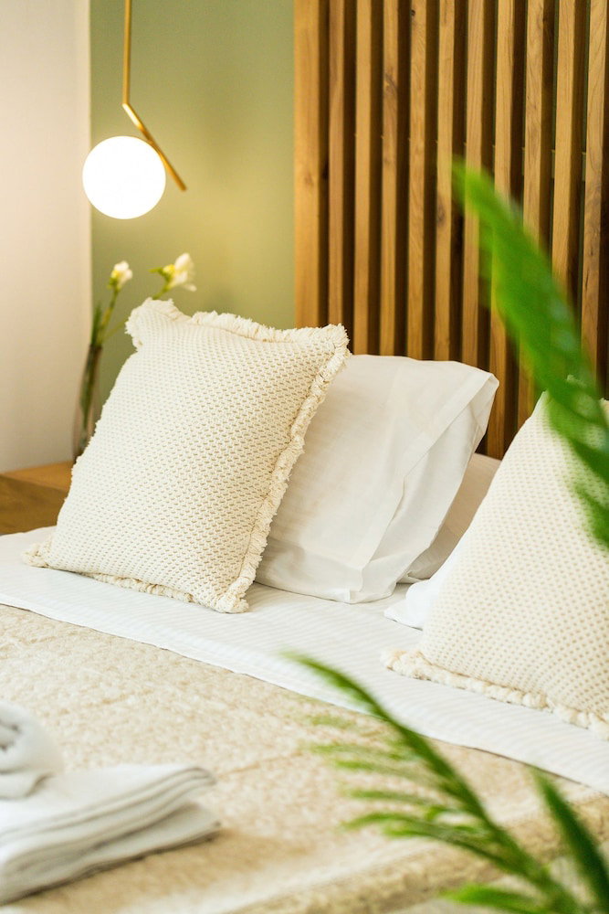 dal travel Vigla Suites