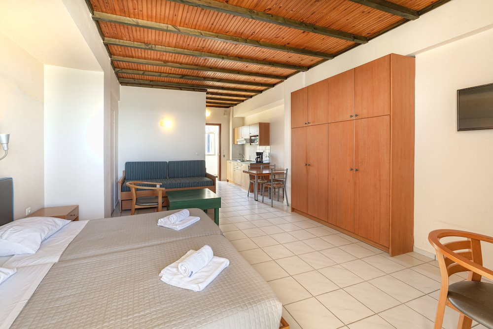 dal travel Olympic Suites Hotel Apartments
