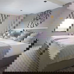 Hotel Village Hotel Edinburgh cazare Edinburgh