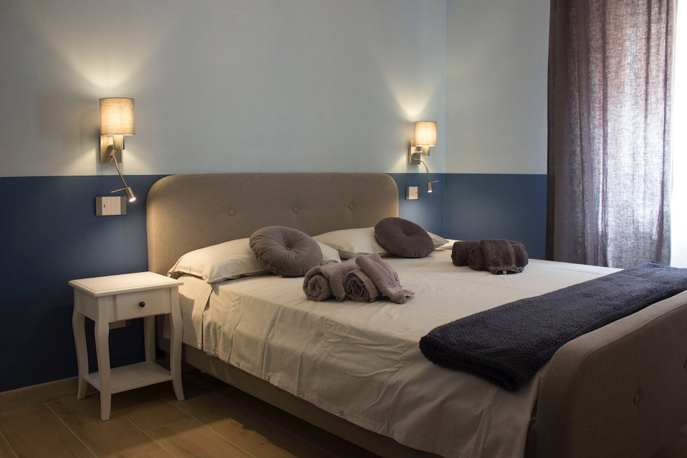 Shardan Guest House