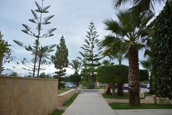 Suites Les Charmilles And Spa