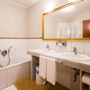 Hotel Mediterranee Family Hotel & Spa cazare Bibione