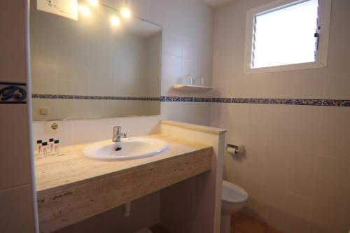 dal travel Hostal Cala Ratjada