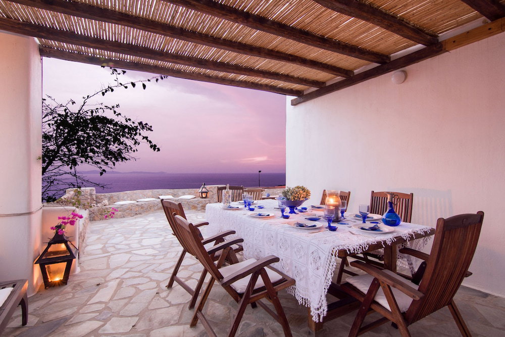 Anerousses Mykonian Traditional Houses