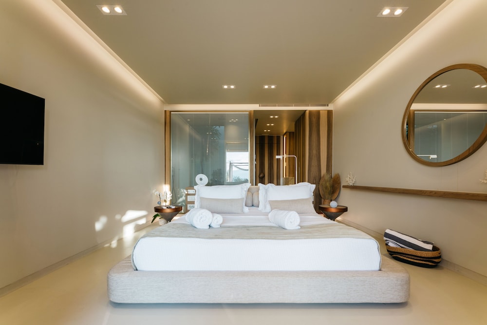 Avgoustos Suites - Adults Only