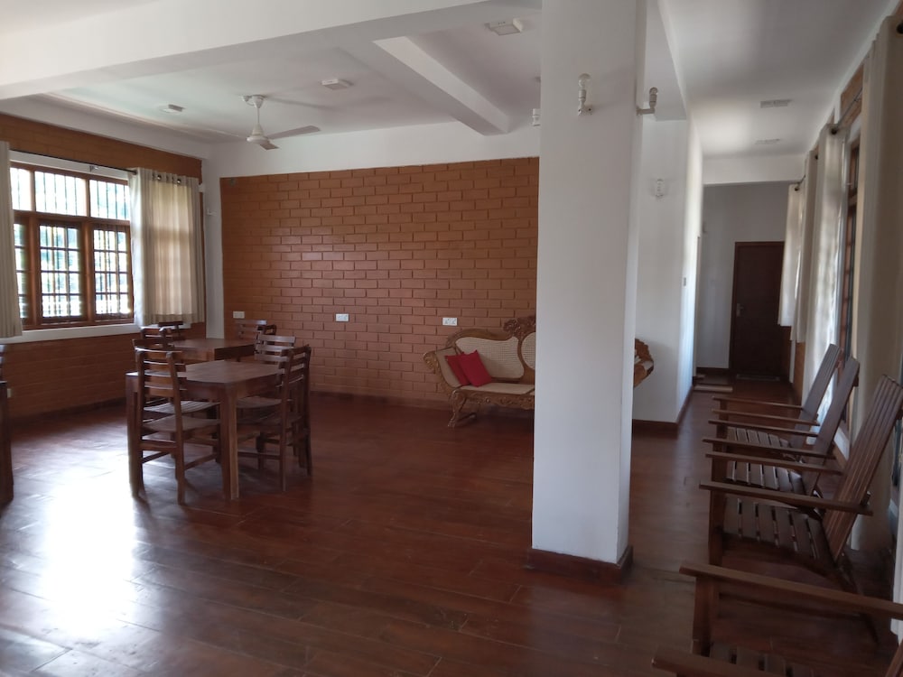 Hotel Windy Hanthana