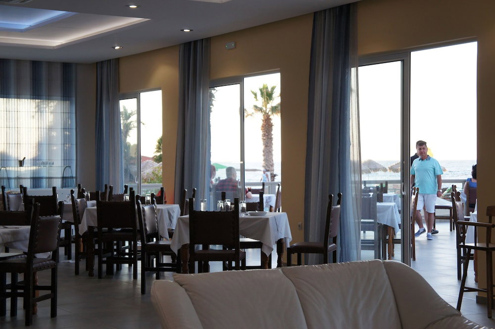 dal travel Palm Beach Hotel