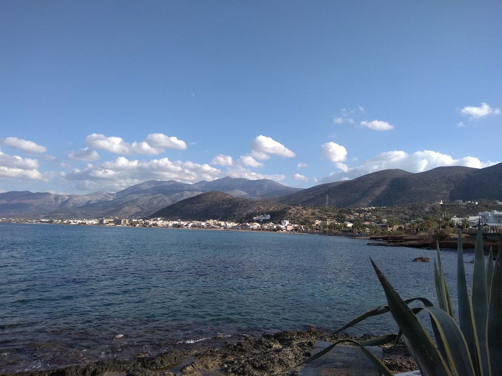 dal travel Levante Studios