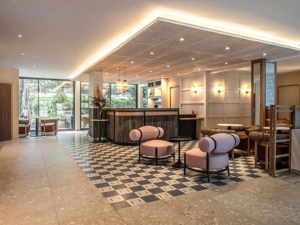 Mercure Paris Boulogne Pont De Saint Cloud