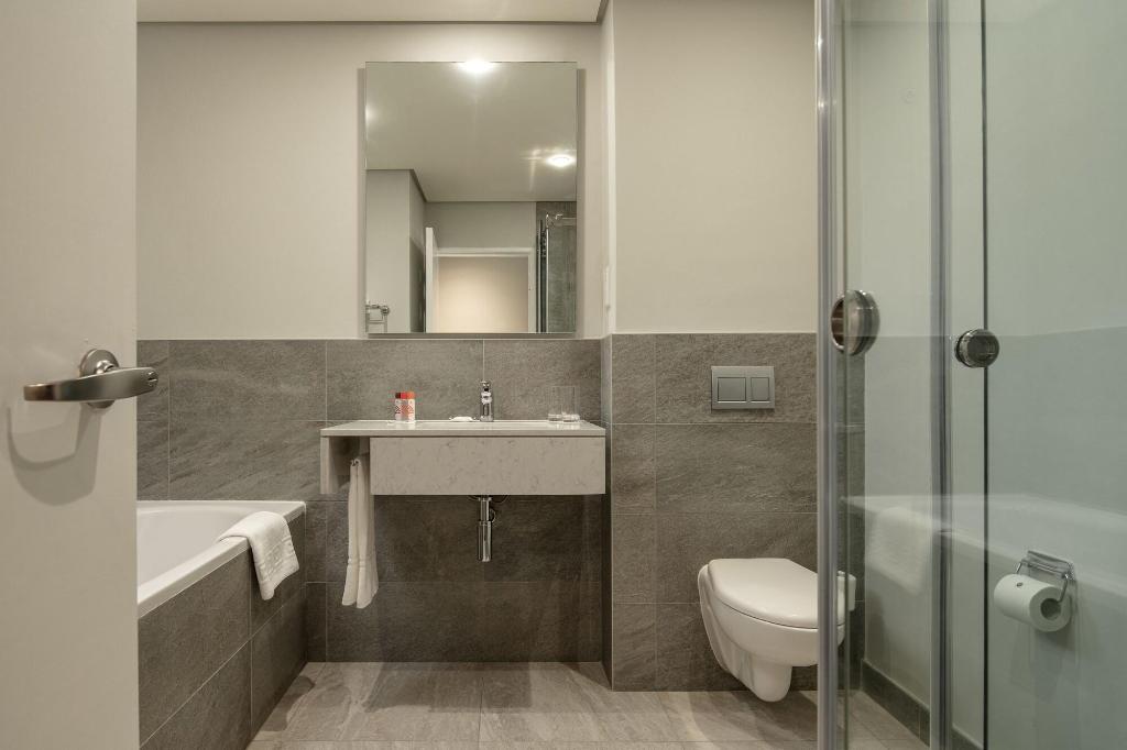 Crowne Plaza Dar Es Salaam, An Ihg Hotel